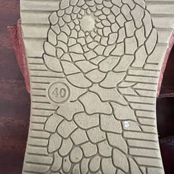 Dansko Savannah Cork Wedge Sandals. Size 40 (9.5/10). Good Condition. - Picture 11 of 12